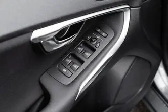 Volvo V40, 2.0, 110 kW, diisel, automaat, esivedu