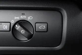Volvo V40, 2.0, 110 kW, diisel, automaat, esivedu