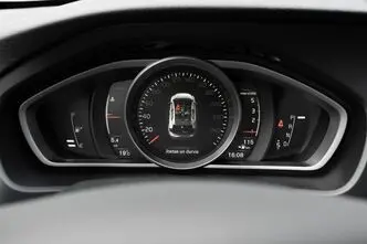 Volvo V40, 2.0, 110 kW, diisel, automaat, esivedu