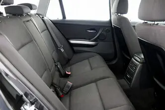 BMW 320, 2.0, 110 kW, petrol, manual, rear-wheel drive