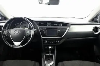 Toyota Auris, 1.6, 97 kW, petrol, automatic, front-wheel drive