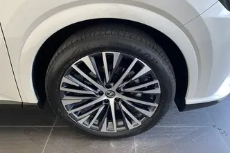 Lexus RX 450, 2.5, 136 kW, plug-in hybrid, automatic, four-wheel drive