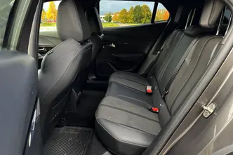 Peugeot 2008, 1.5, 96 kW, diesel, automatic, front-wheel drive