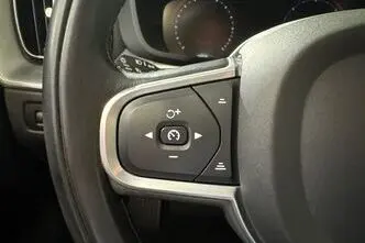 Volvo XC60, 2.0, 145 kW, hybrid, automatic, four-wheel drive