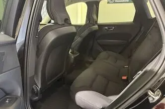 Volvo XC60, 2.0, 145 kW, hybrid, automatic, four-wheel drive