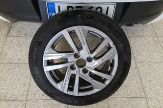 Peugeot 208, 1.2, 74 kW, bensiin, automaat, esivedu