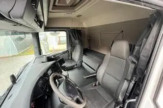 Scania G450 6x2*4, 331 kW, diesel, automatic