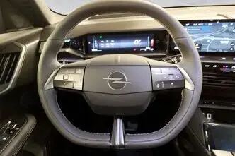 Opel Grandland, 1.2, 100 kW, гибрид, автомат, передний привод