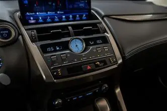 Lexus NX 300h, 2.5, 114 kW, hübriid, automaat, nelikvedu