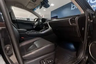 Lexus NX 300h, 2.5, 114 kW, hübriid, automaat, nelikvedu