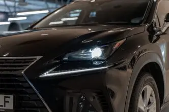 Lexus NX 300h, 2.5, 114 kW, hübriid, automaat, nelikvedu