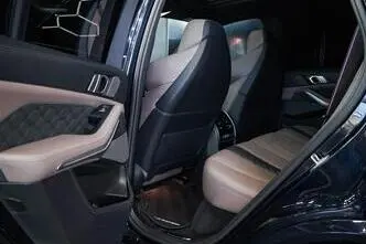 BMW X5 M, 4.4, 460 kW, petrol, automatic, four-wheel drive