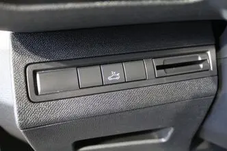 Peugeot 3008, 1.5, 96 kW, diisel, automaat, esivedu