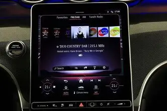 Mercedes-Benz GLC 300, 2.0, 150 kW, подключаемый гибрид, автомат, полный привод