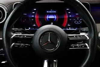 Mercedes-Benz GLC 300, 2.0, 150 kW, подключаемый гибрид, автомат, полный привод