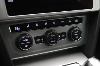 Volkswagen Passat, 1.4, 110 kW, bensiin, automaat, esivedu