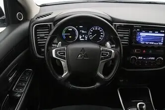 Mitsubishi Outlander, 2.0, 89 kW, pistikhübriid, automaat, nelikvedu