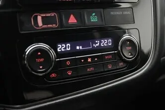 Mitsubishi Outlander, 2.0, 89 kW, pistikhübriid, automaat, nelikvedu