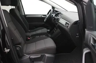 Volkswagen Touran, 1.6, 81 kW, diisel, automaat, esivedu