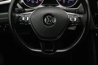 Volkswagen Touran, 1.6, 81 kW, diisel, automaat, esivedu