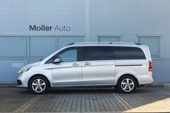 Mercedes-Benz V 220, 2.2, 120 kW, petrol, automatic
