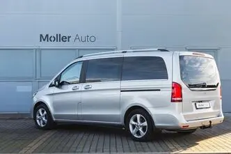 Mercedes-Benz V 220, 2.2, 120 kW, petrol, automatic