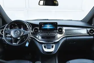 Mercedes-Benz V 220, 2.2, 120 kW, petrol, automatic