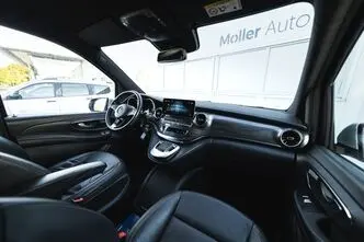 Mercedes-Benz V 220, 2.2, 120 kW, petrol, automatic