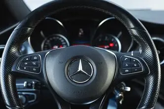 Mercedes-Benz V 220, 2.2, 120 kW, petrol, automatic