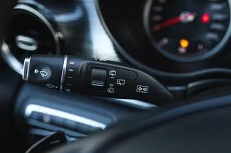 Mercedes-Benz V 220, 2.2, 120 kW, petrol, automatic