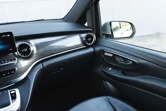 Mercedes-Benz V 220, 2.2, 120 kW, petrol, automatic