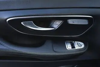 Mercedes-Benz V 220, 2.2, 120 kW, petrol, automatic