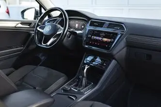 Volkswagen Tiguan, 2.0, 147 kW, petrol, automatic, four-wheel drive