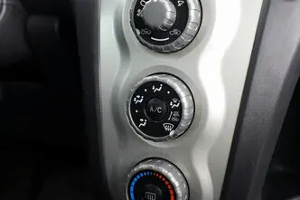 Toyota Yaris, 1.3, 64 kW, bensiin, automaat