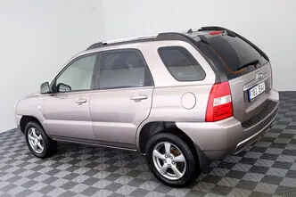 Kia Sportage, 2.0, 104 kW, bensiin, manuaal, esivedu