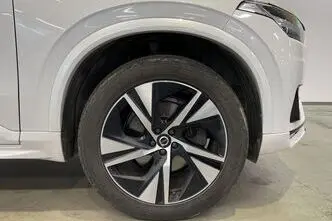 Volvo XC90, 2.0, 173 kW, hybrid, automatic, four-wheel drive