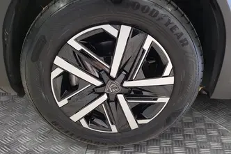 Peugeot 2008, electric, automatic, front-wheel drive
