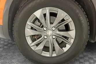 Peugeot 2008, electric, automatic, front-wheel drive