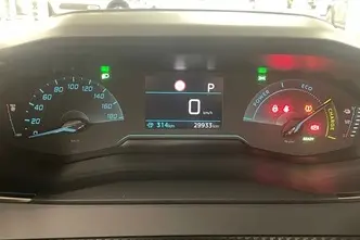 Peugeot 2008, electric, automatic, front-wheel drive
