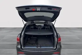 Mercedes-Benz GLC 200, 2.0, 120 kW, diesel, automatic, rear-wheel drive