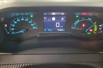 Peugeot 2008, электричество, автомат, передний привод