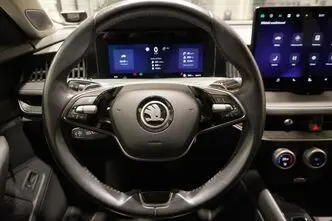Škoda Superb, 1.5, 110 kW, гибрид, автомат, передний привод