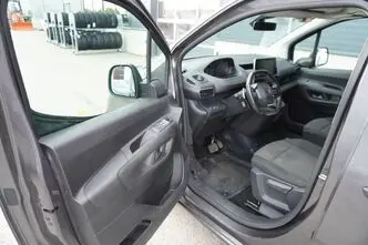 Peugeot Partner, 1.5, 96 kW, diesel, automatic, front-wheel drive