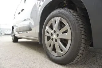 Peugeot Partner, 1.5, 96 kW, дизель, автомат, передний привод