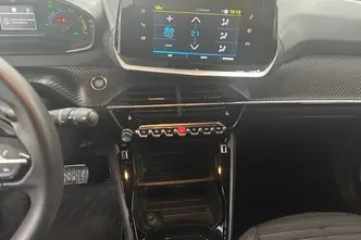 Peugeot 2008, 96 kW, elekter, automaat, esivedu