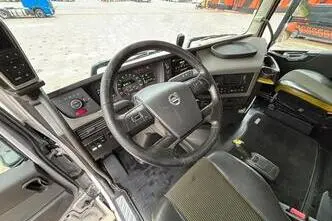 Volvo FH 16 650 8x4*4, 480 kW, diisel, automaat