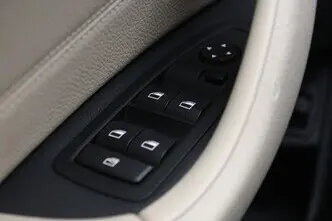 BMW X1, 2.0, 141 kW, bensiin, automaat, esivedu