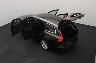 Volvo V60, 2.0, 145 kW, гибрид, автомат, передний привод