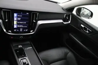 Volvo V60, 2.0, 145 kW, гибрид, автомат, передний привод