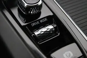 Volvo V60, 2.0, 145 kW, гибрид, автомат, передний привод